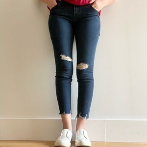 NWT J BRAND RIPPED  MID RISE CROP SKINNY EGO DESTRUCT - 26